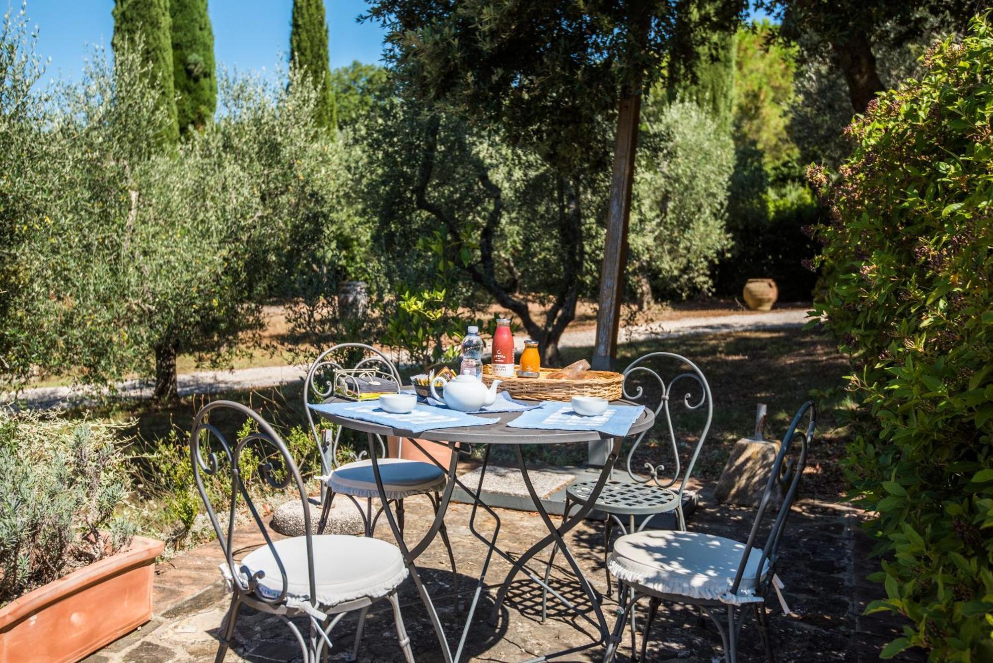 Ginepro Apartment Podere Giardino Montalcino Exterior photo